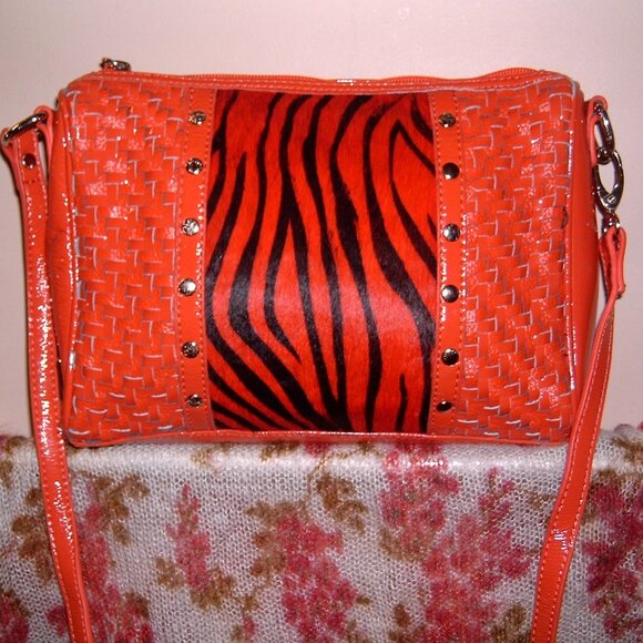 Vintage 80's Woven Leather Orange and Black Sharif Crossbody Bag - Picture 2 of 10